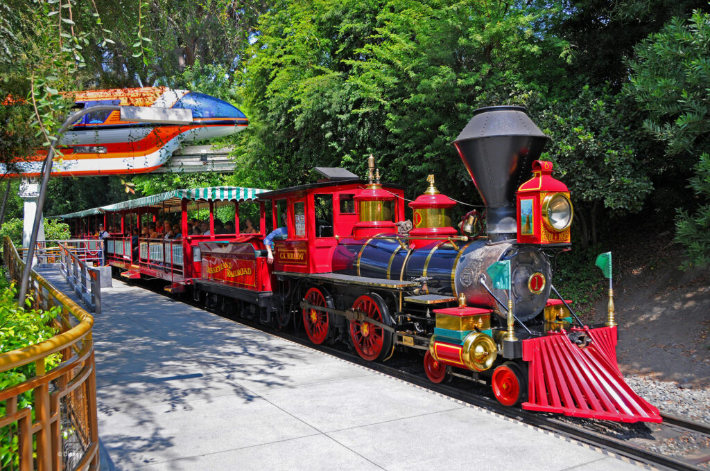 Disneyland - Trains